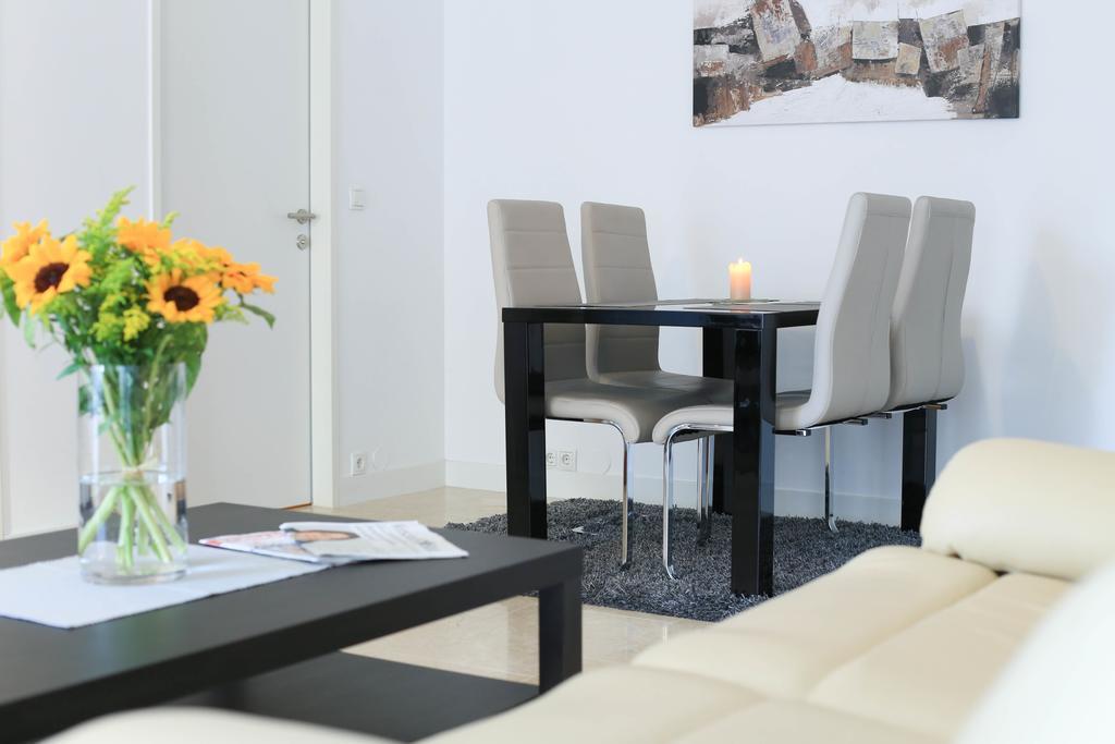 Rafael Kaiser - Paros Apartment - Contactless 24H Check-In Bécs Kültér fotó